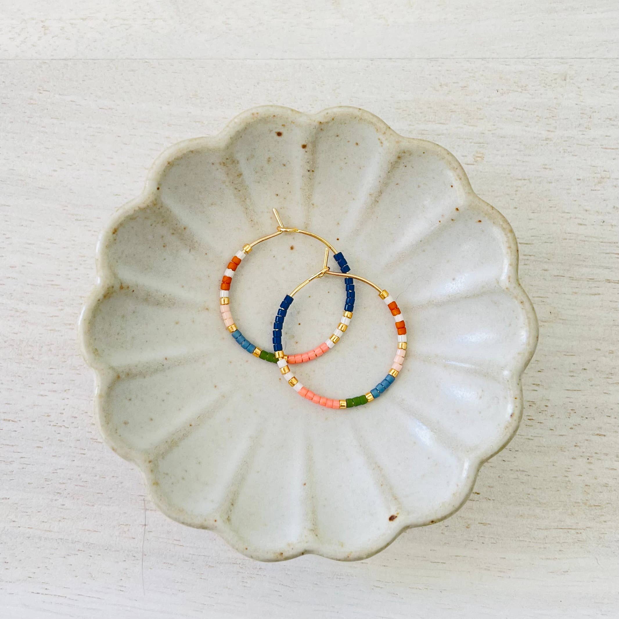 Pocket Full of Posies // miyuki glass beaded hoop earrings
