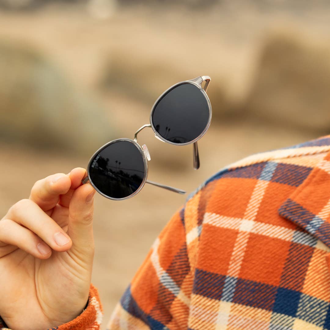 Niko - Crystal Grey + Silver, Smoke Polarized Sunglasses