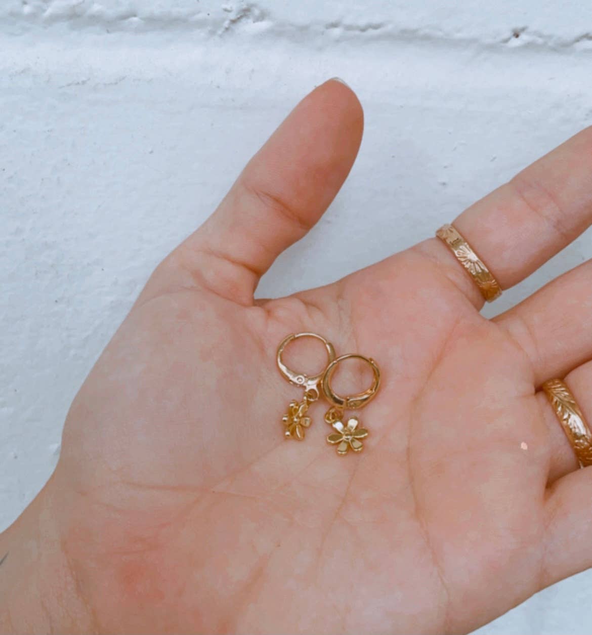 driftaway jewelry - Lazy Daisy Earrings