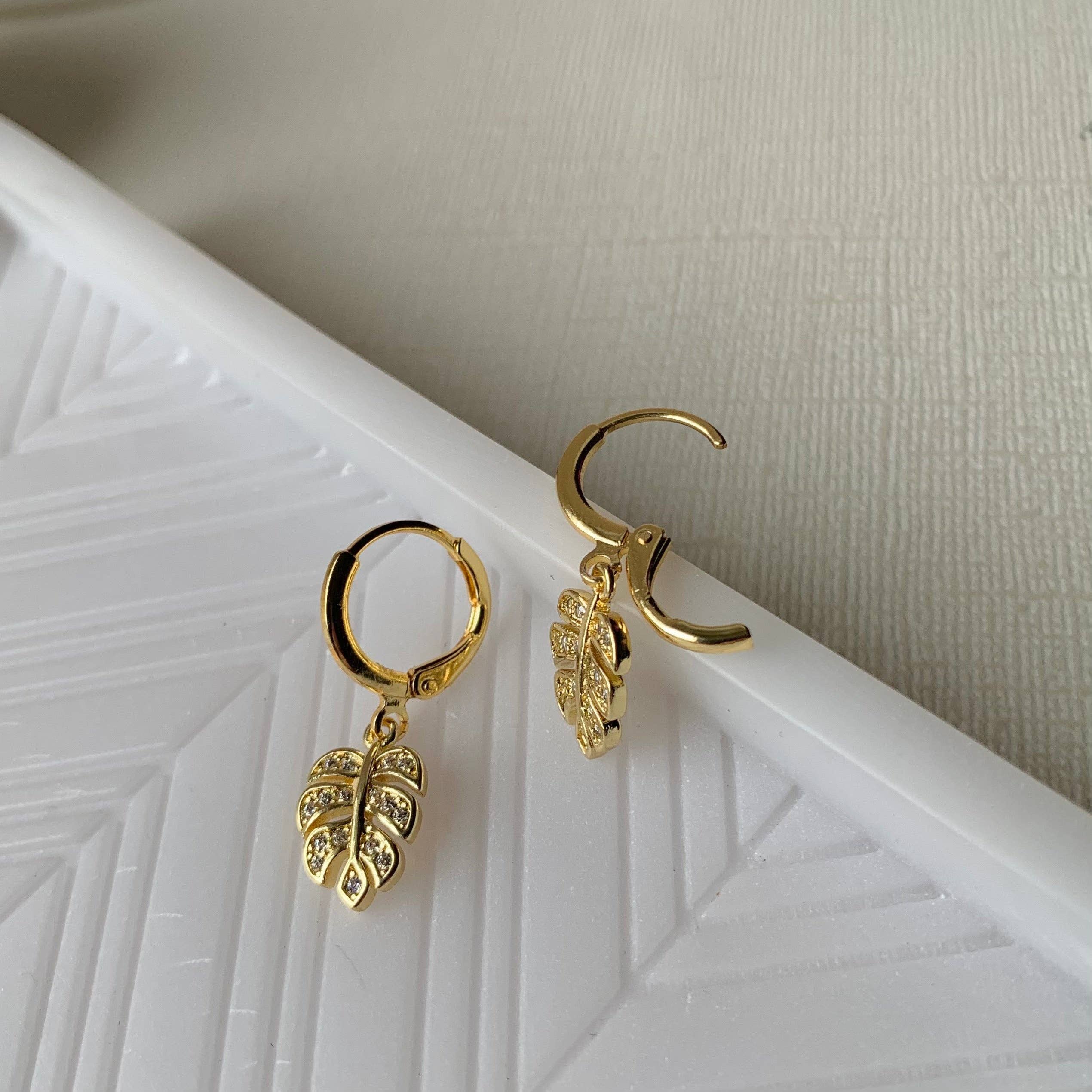 MONSTERA LEAF HUGGIE HOOPS | gold | tropical beach jewelry