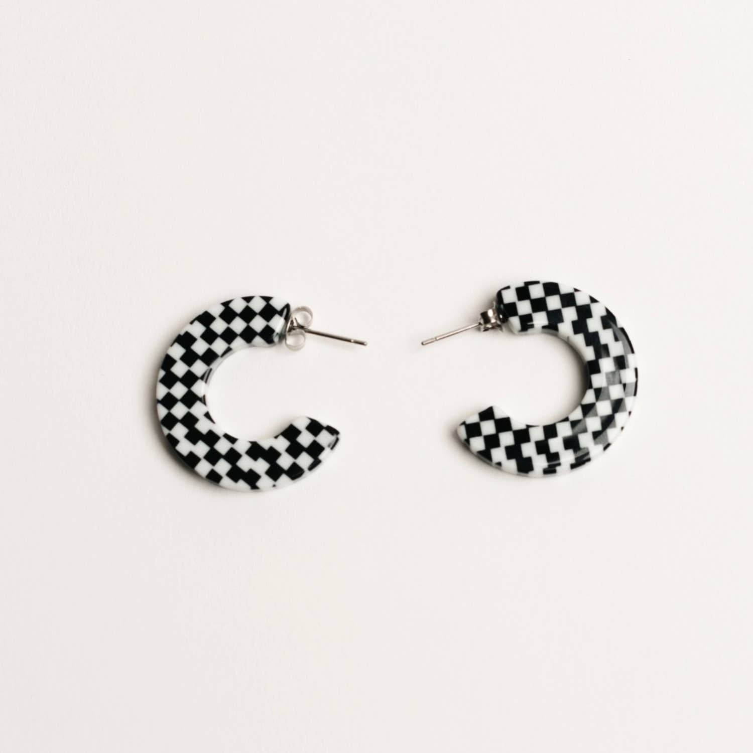 Ray | Hoop Earrings | Medium Size | Assorted