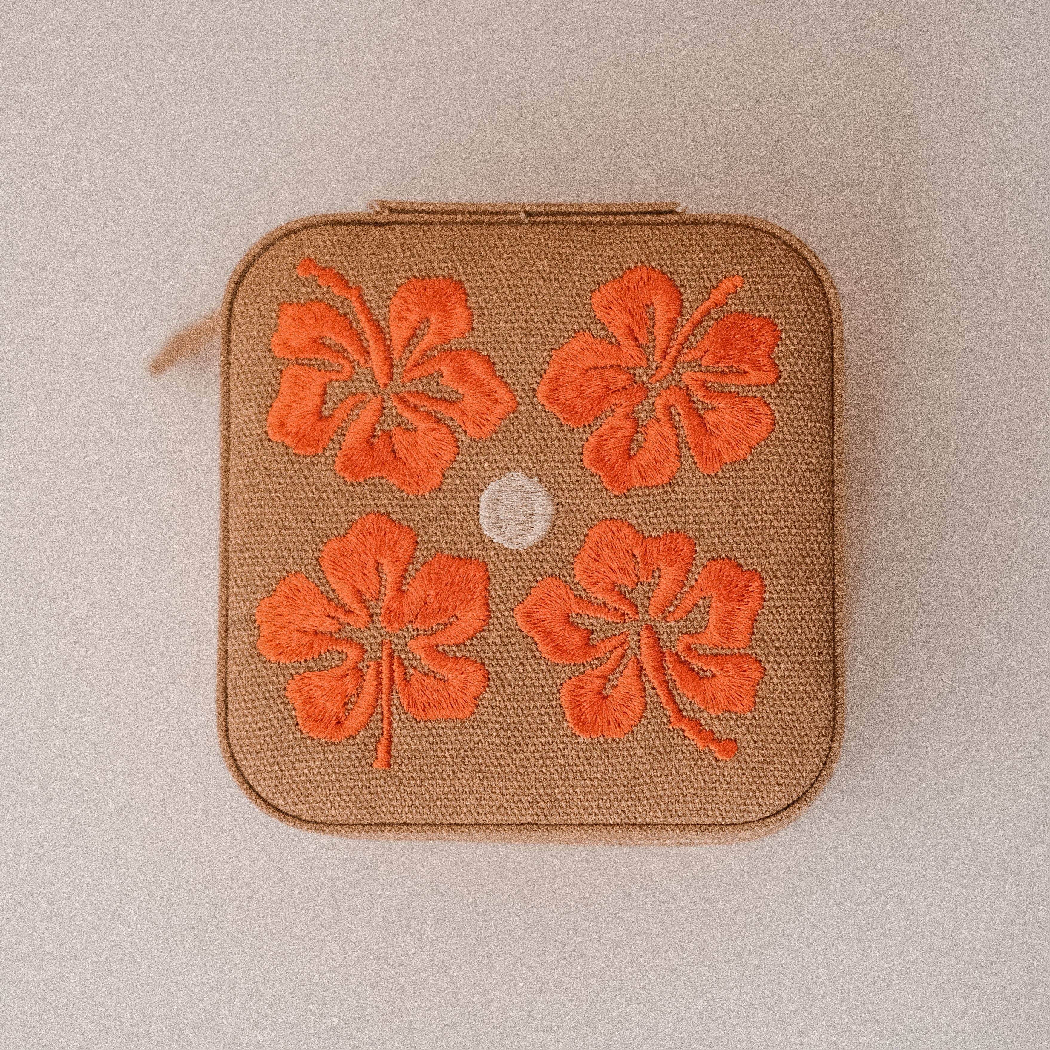 Travel Jewellery Case in Ochre Linen