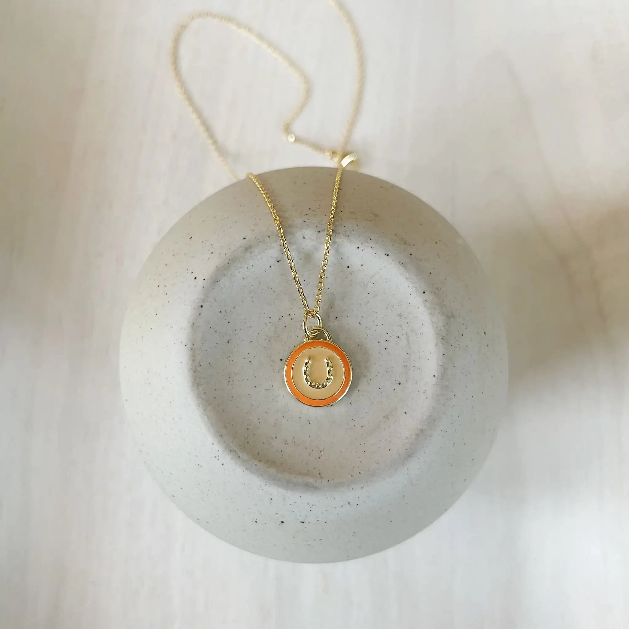 Good Luck Charm // horseshoe pendant necklace