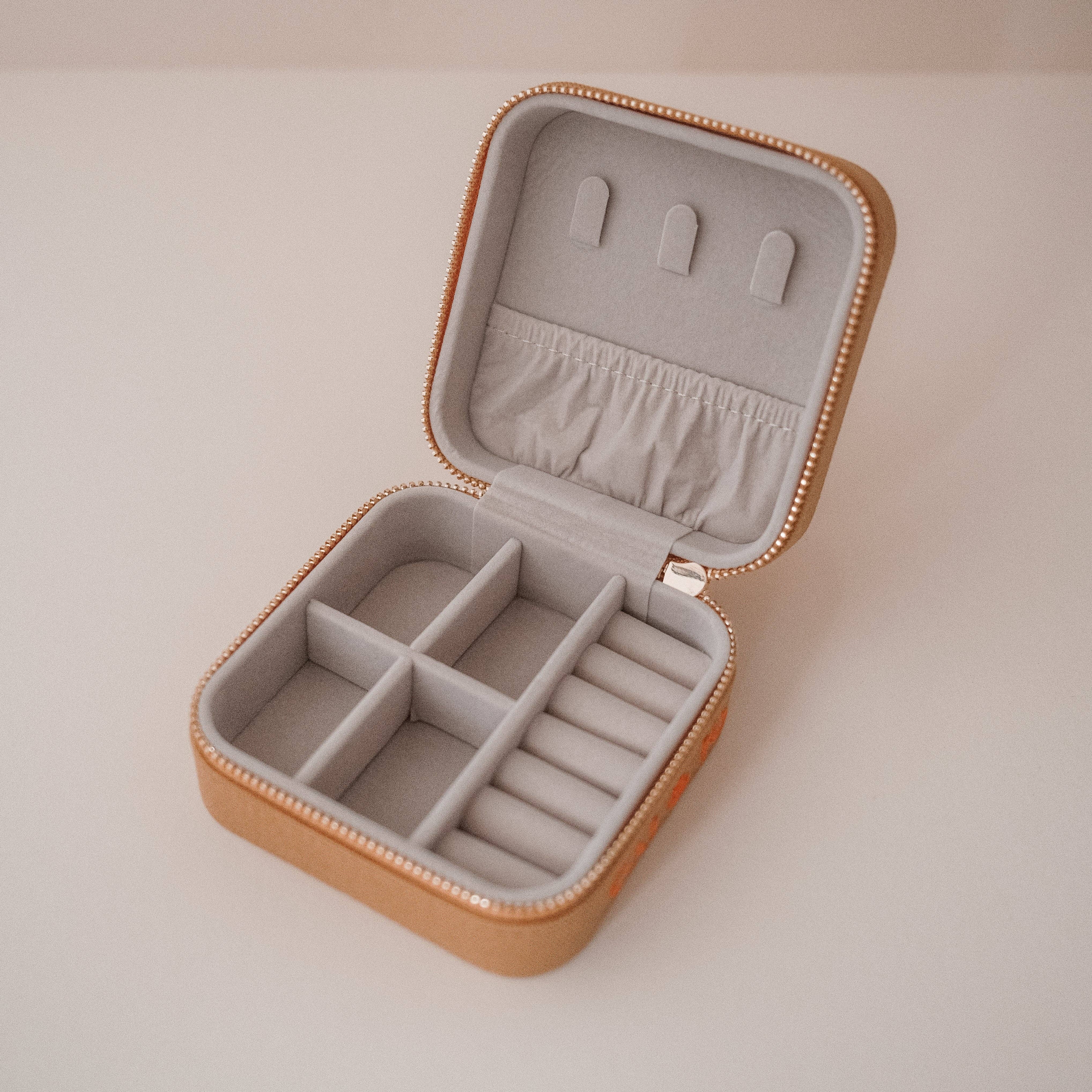 Travel Jewellery Case in Ochre Linen