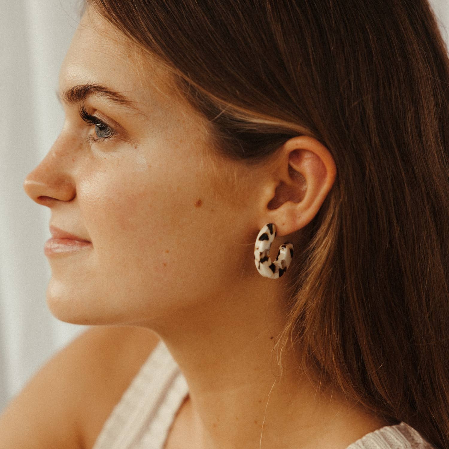 Ray | Hoop Earrings | Medium Size | Assorted