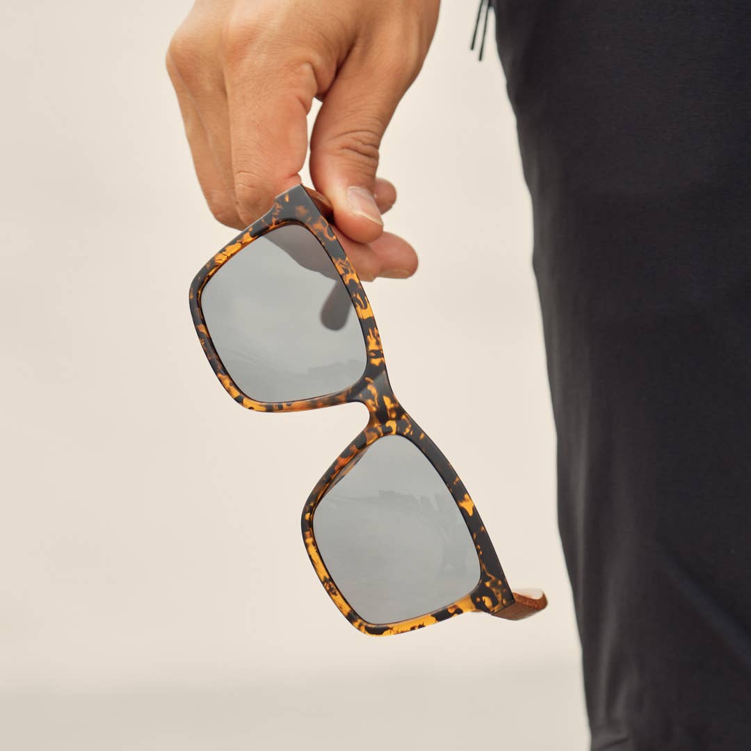 Koa - Tortoise + Walnut Wood Polarizes Sunglasses