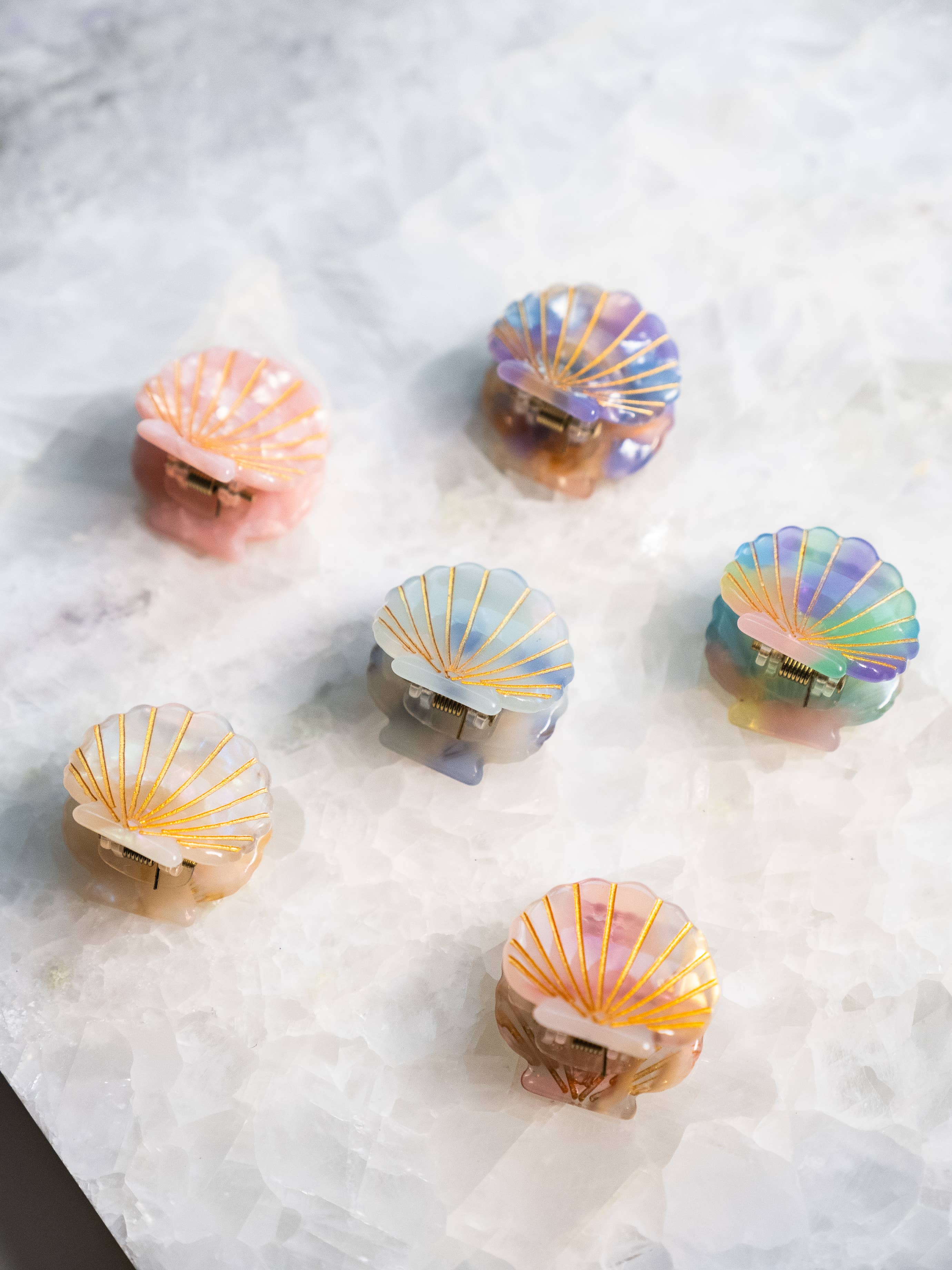 Eco Friendly Scallop Shells Hair Clip, Mini