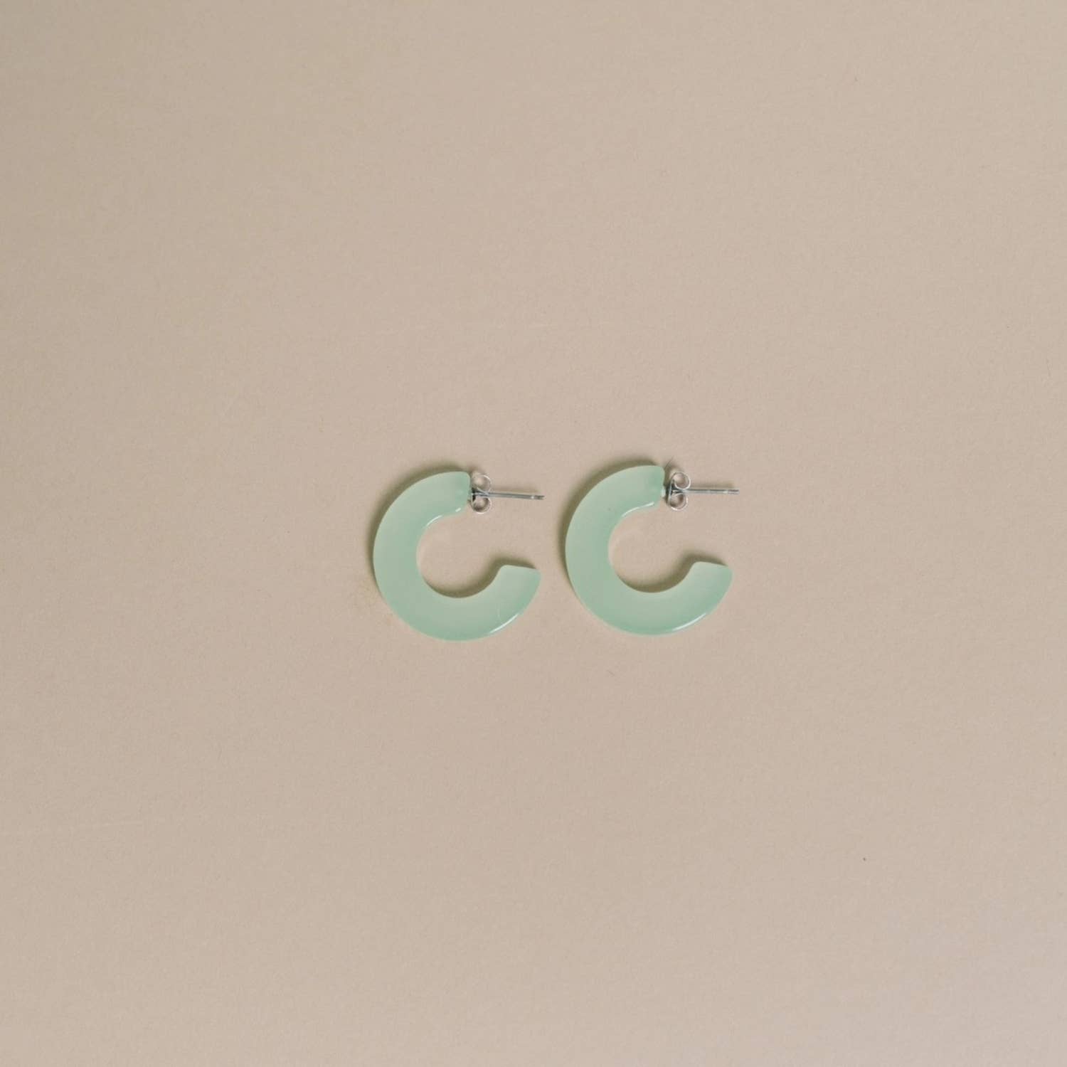 Ray | Hoop Earrings | Medium Size | Assorted