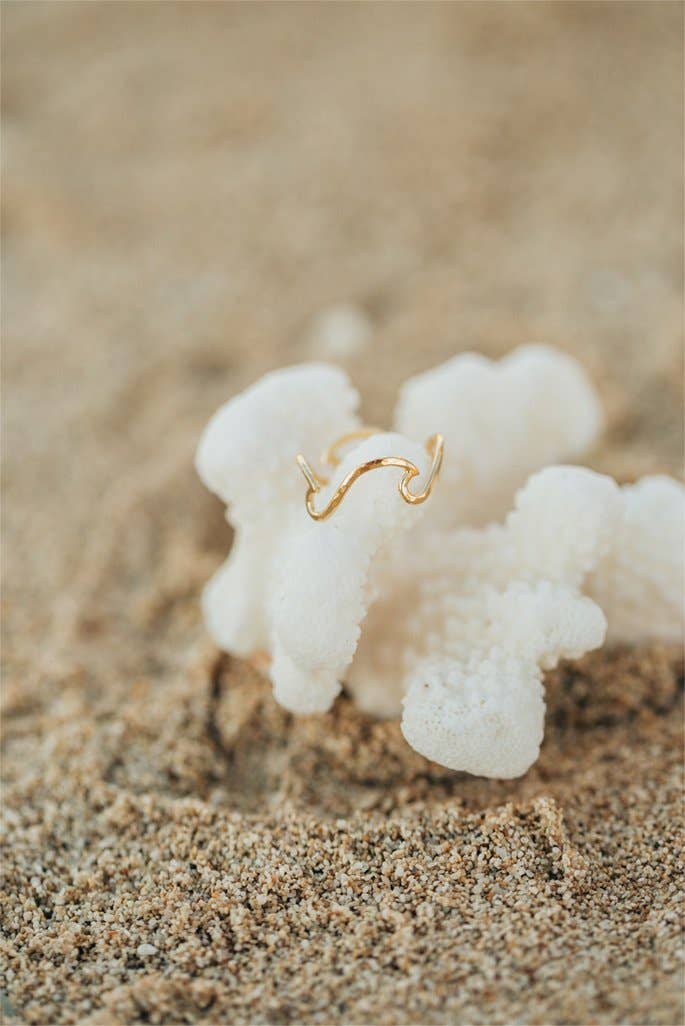 Wave-After-Wave Ring