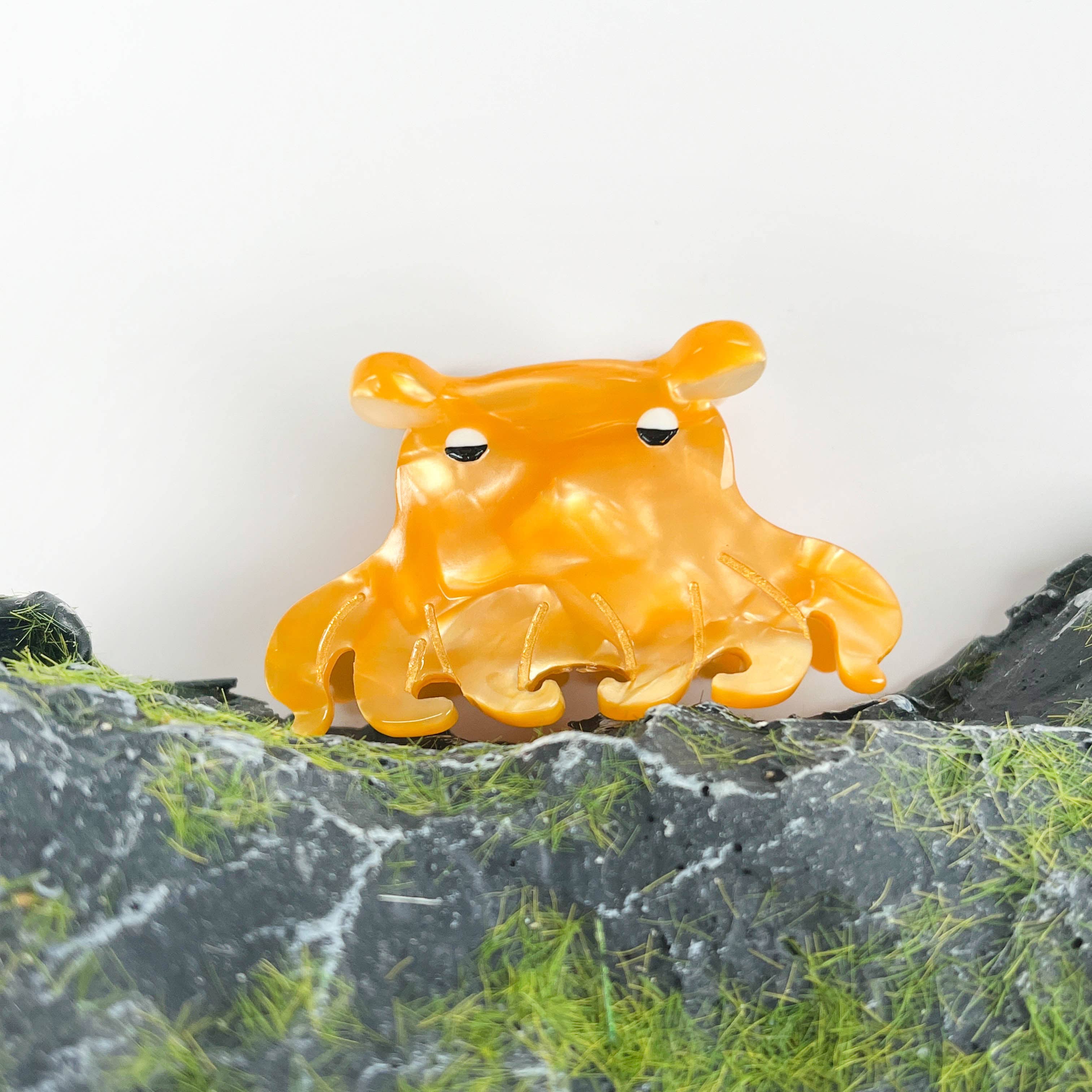 Acetate mini marine life hair clip
