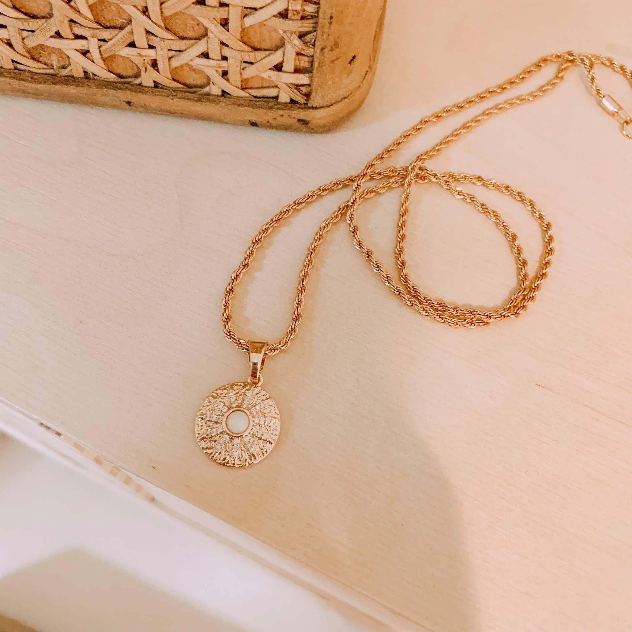 driftaway jewelry - Sol Golden Necklace