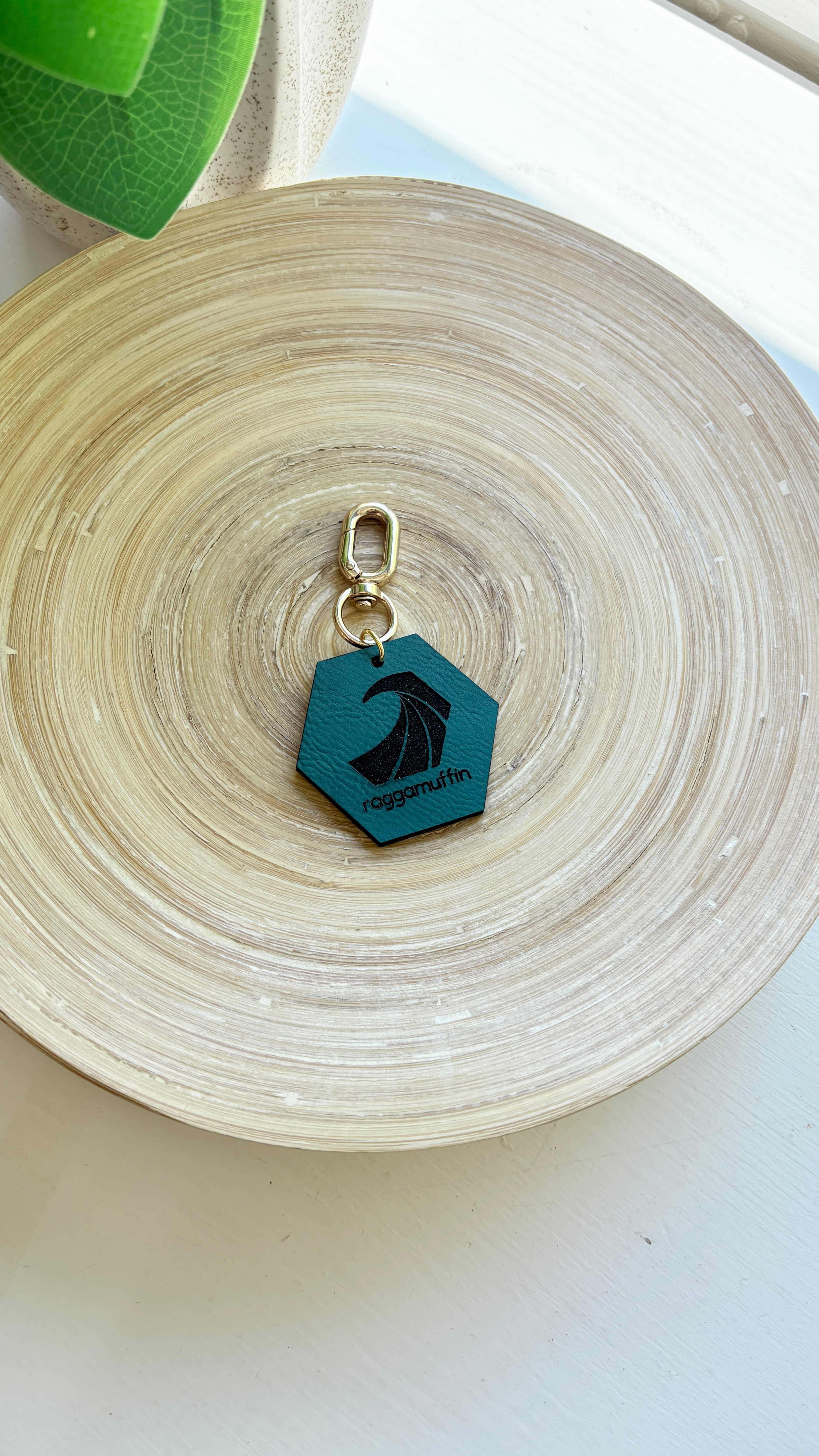 Raggamuffin Hex Wave Keychain - Dark Teal