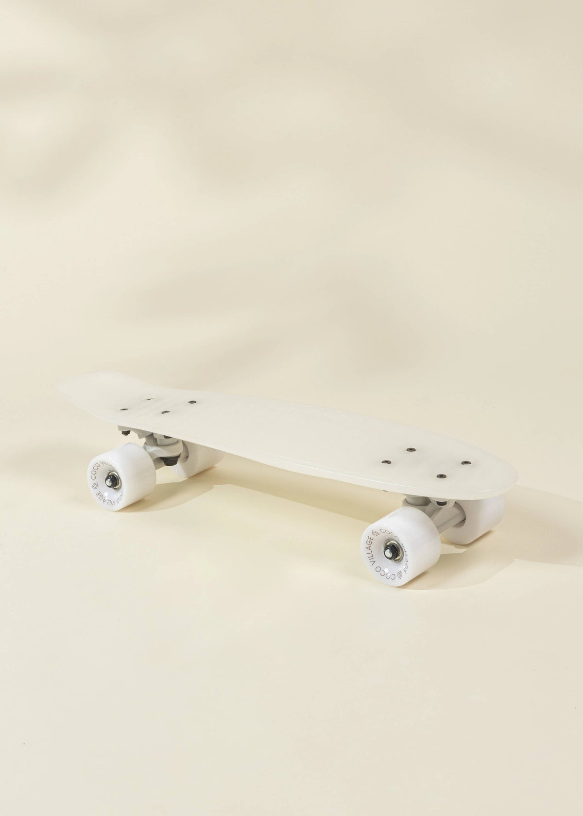 Kids’ Pintail Cruiser Skateboard–Glow in the Dark