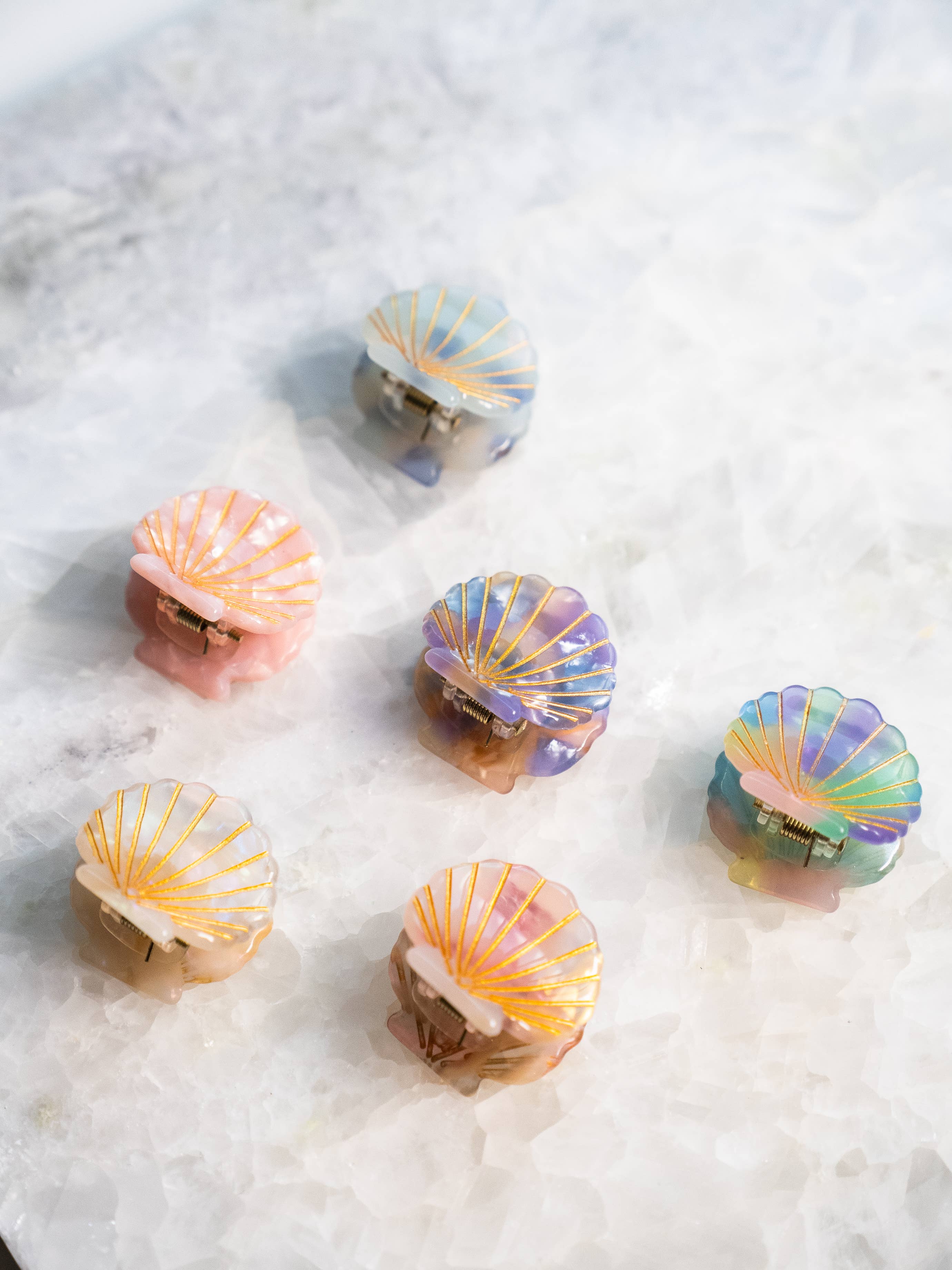 Eco Friendly Scallop Shells Hair Clip, Mini