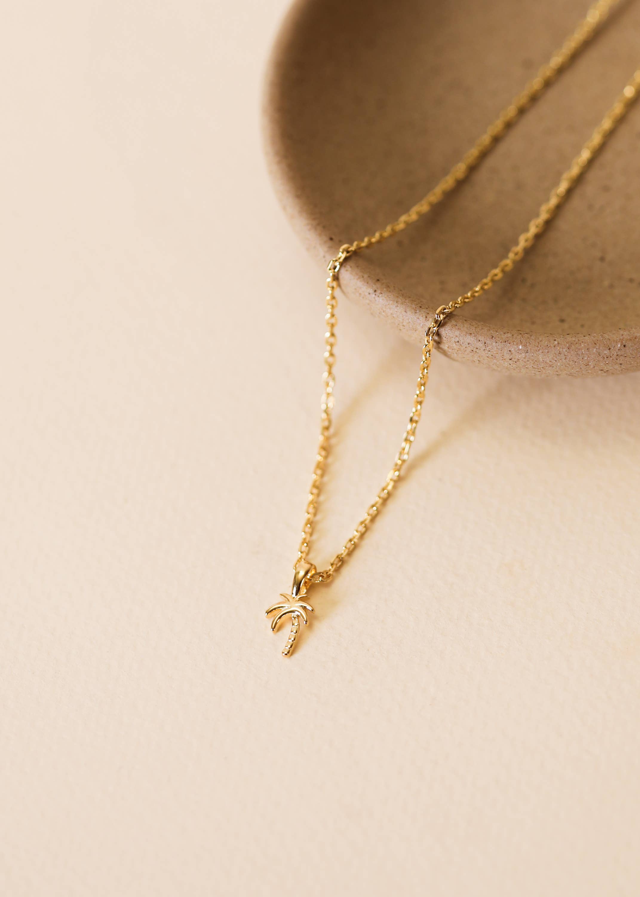 Mini Palm Tree Pendant Necklace - 18k Gold Plated