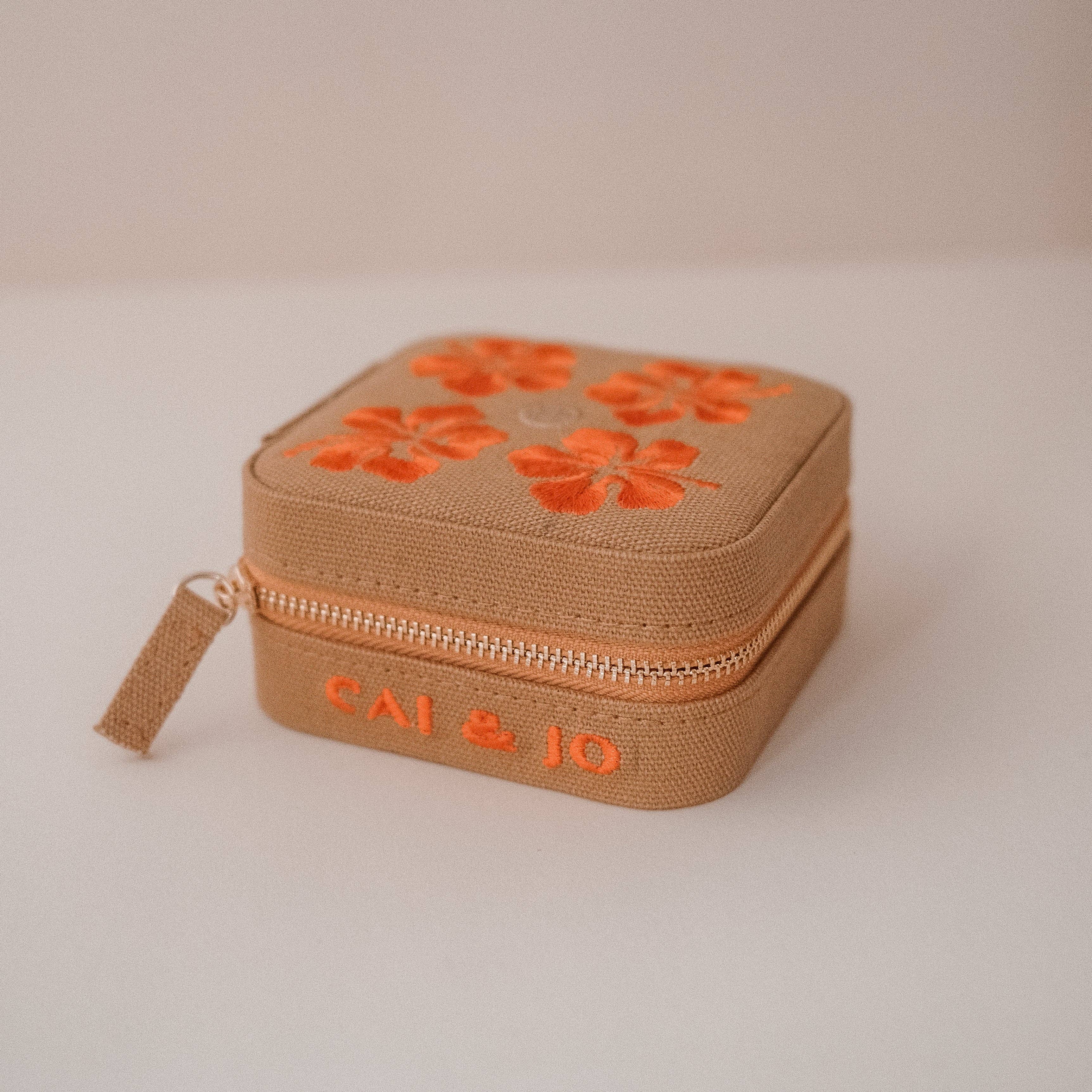 Travel Jewellery Case in Ochre Linen